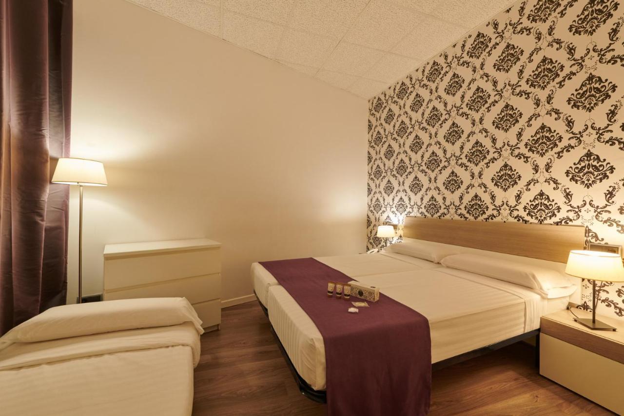 Hostal Mayerling Centro Барселона Екстер'єр фото